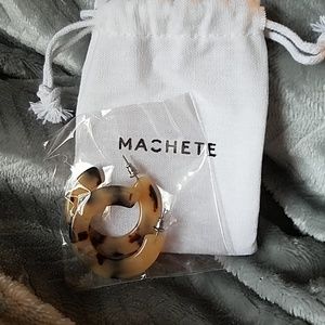 Machete Kate Hoops